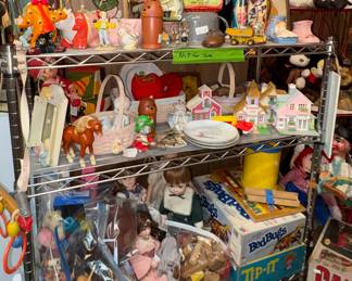 Clowns, Precious Moments, old blocks, Vintage games, doll
Clothes, Winnie the pooh 