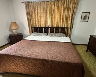 MCM Broyhill King Size Headboard, Excellent Condition 