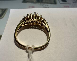 14k Gold Diamond Ring Size 7 1/4