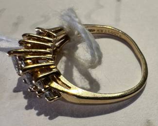 14k Gold Diamond Ring Size 7 1/4