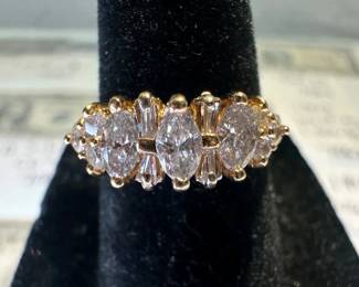14k Gold Diamond Ring Size 7 1/4