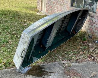 Aluminum boat
