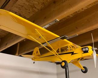 Hangar 9 J-3 Cub Piper Plane