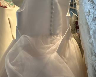 White Girls Floral Flower Girl/Communion Dress - Size 7 - $50.00 