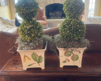 Villeroy and Boch1748 Parkland Garden Cachet Pot/Planter - $42.00/each