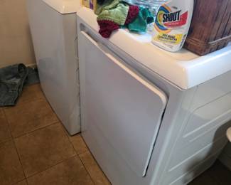 GE WASHER AND DRYER ABOUT 4 YRS OLD
