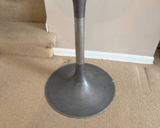 Baker tulip table base