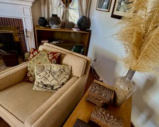 Plenty of room at the Hotel California 