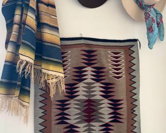 Warm smell of colitas rising up in the air