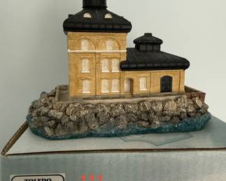 Harbour Lights Toledo Harbor Lighthouse #179