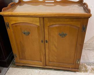 Vintage Ethan Allen "Young Republic" Solid Maple Dry Sink