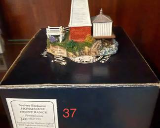 Harbour Lights Society Exclusive Horseshoe Front Range Lighthouse