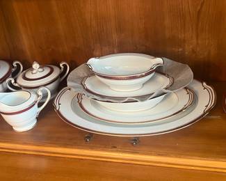 Noritake Fine China Dinnerware Set