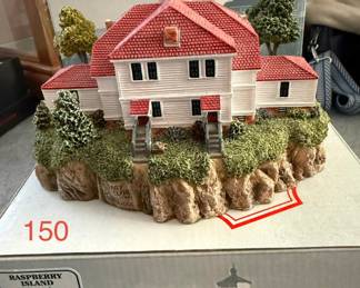 Harbour Lights Raspberry Island Lighthouse #307