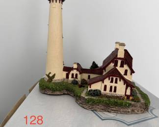 Harbour Lights "Great Lighthouses of the World" Grosse Point Lighthouse "Glow" Version