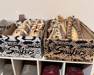 Vintage shakers sneakers 