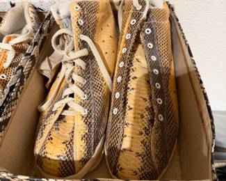 Vintage shakers sneakers 