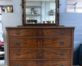 Dresser With Mirror And Dovetailed Drawers 