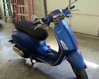 2020 Vespa Sprint 150 Scooter, 150cc i-get 4-Stroke Engine, Odometer Reads 613 KM