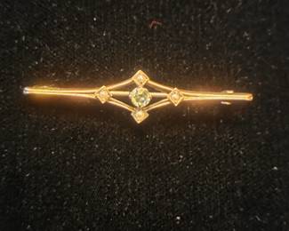 10K Gold Antique pin 