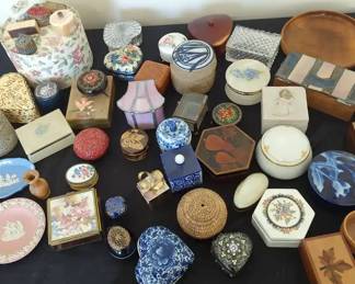 A Whole Bunch Of Really Pretty Tiny Boxes