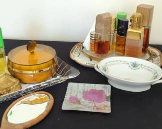 Vintage Perfumes And Vanity Decor