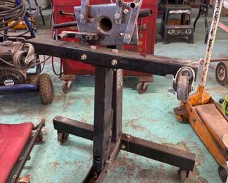 Big Red Jacks Folding Engine Stand