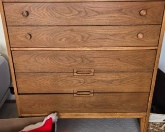Mid-century dresser