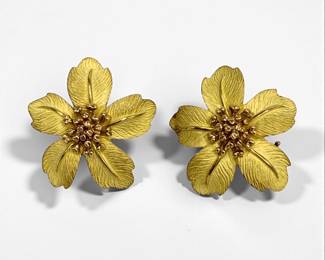 Pair Tiffany & Co 18K Yellow Gold Flower Earrings
