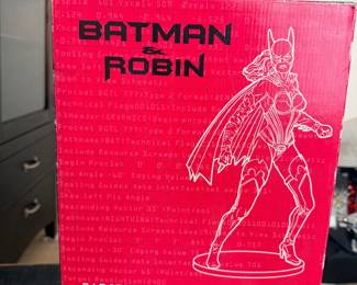 Batman Batgirl figure