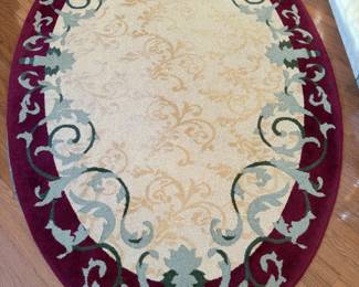8' x 5' Oval Rug