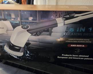 YKYI in Electric Spin Scrubber ANSA