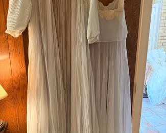 Vintage Vanity Fair Peignoir Set