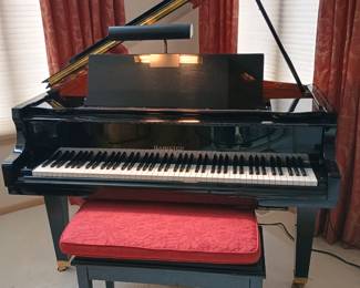 Hamilton H391 4'7" Baby Grand Piano w/Concert Master CD Player