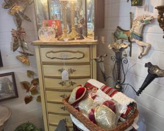 pretty gift ideas everywhere