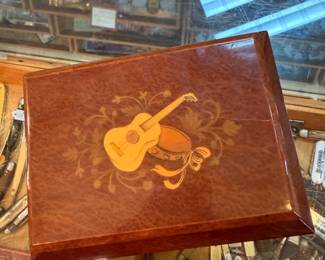Inlaid wood music and jewelry box vintage Sorrento, Italy 