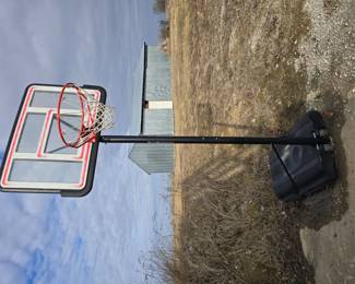 Basketball goal