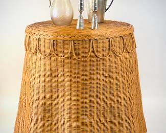 Wicker table