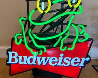Budweiser Bud Frogs Neon Sign
