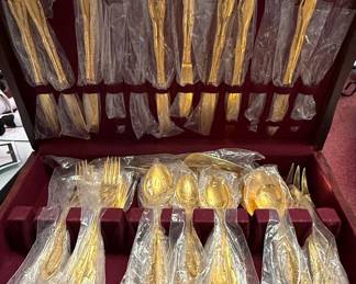 Rogers Bros Continental Stainless Flatware Set