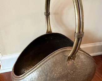 Hammered Brass Coal Scuttle with Handle