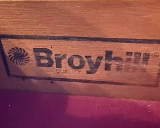 Broyhill Maison Lenoir Cherry Wood China Cabinet