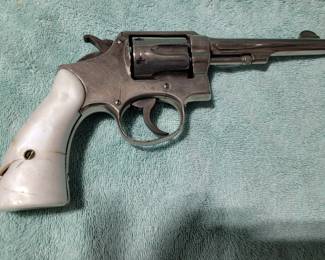 Smith&Wesson 38/200
Five inch barrel
