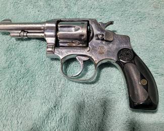 Smith&Wesson 32
Three and one quarter inch barrel
Mfg. 1910-1917