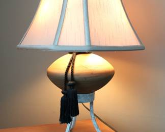Table lamp