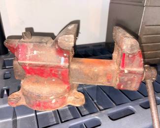 Lakeside Bench Vice!