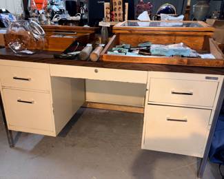 Mid Century Modern Metal Tanker Desk w/Formica Top!