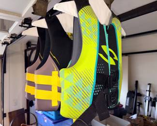 Stearns & Body Glove Life Jackets!