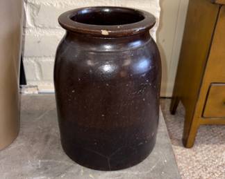 Dark Brown Primitive Storage Crock!
