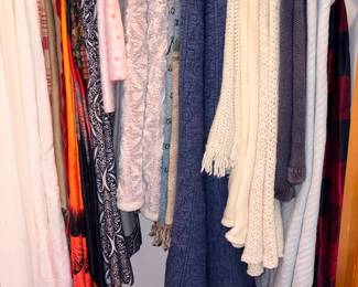 Status Quo King 100% Cotton Coverlet, Weighted Blanket, Home Classics Twin 100% Cotton India Blanket, Goodwin Weavers Chris Madden Collection Blanket, Whitley Willows Microfiber Beach Towels!